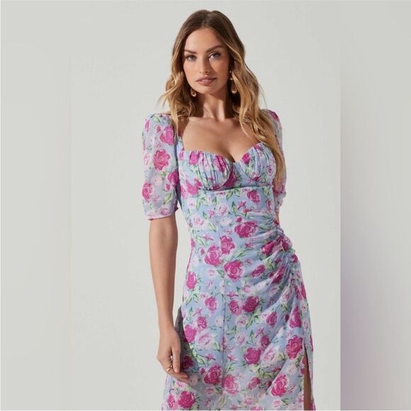 New ASTR The Label Revolve Floral Front Slit Milkmaid Midi Dress - Picture 5 of 6
